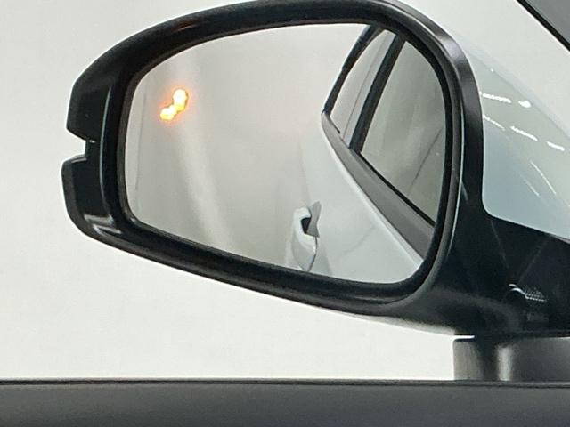 ヴェゼル ｅ：ＨＥＶＺ　ドラレコ　ナビ　Ｒカメラ　ブルートゥース　衝突回避支援ブレーキ機能　パノラミックビューモニター　スマキ　Ｐトランク　フルオートエアコン　Ｄレコ　エアバッグ　両席エアバック　記録簿付　パワーウィンドウ（22枚目）