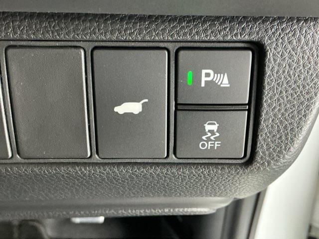 ヴェゼル ｅ：ＨＥＶＺ　ドラレコ　ナビ　Ｒカメラ　ブルートゥース　衝突回避支援ブレーキ機能　パノラミックビューモニター　スマキ　Ｐトランク　フルオートエアコン　Ｄレコ　エアバッグ　両席エアバック　記録簿付　パワーウィンドウ（30枚目）