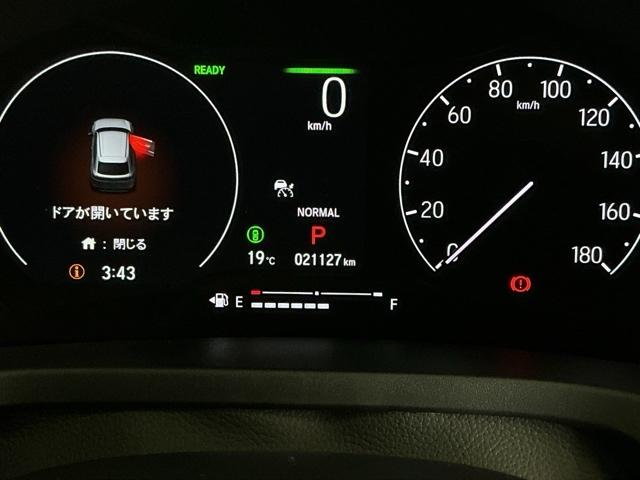 ヴェゼル ｅ：ＨＥＶＺ　ドラレコ　ナビ　Ｒカメラ　ブルートゥース　衝突回避支援ブレーキ機能　パノラミックビューモニター　スマキ　Ｐトランク　フルオートエアコン　Ｄレコ　エアバッグ　両席エアバック　記録簿付　パワーウィンドウ（35枚目）