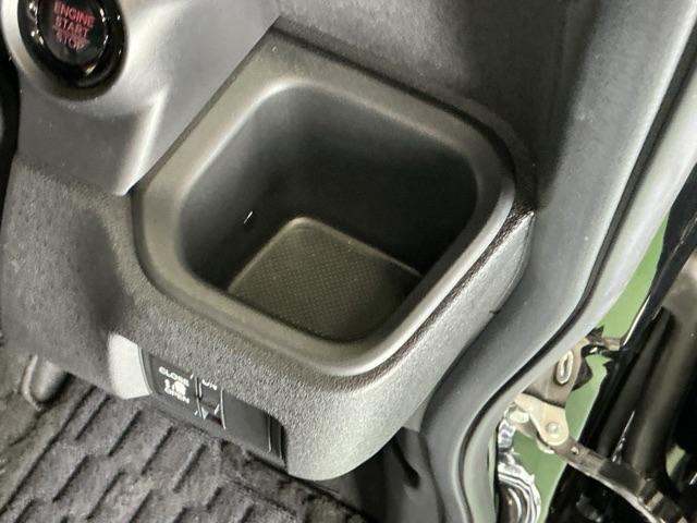 Ｎ－ＢＯＸカスタム ベースグレード　ドラレコ　ナビ　Ｒカメラ　ブルートゥース　Ｐソナー　レーダーブレーキサポート　ＥＴＣ装備　定期点検記録簿　地デジ対応　サイドエアバック　Ｓヒータ　スマートキー＆プッシュスタート　横滑り防止　ＵＳＢ（20枚目）