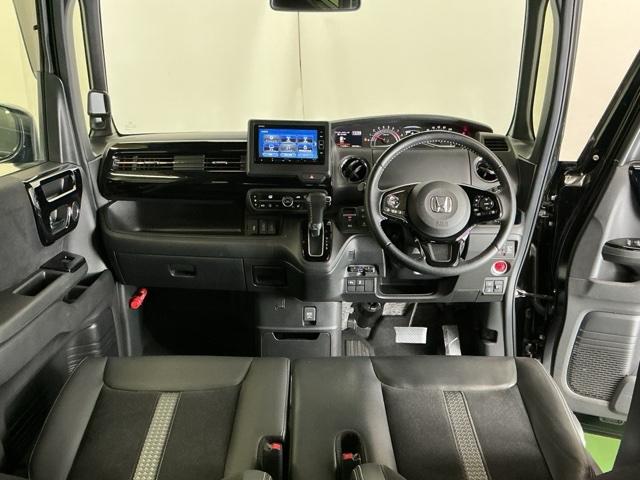 Ｎ－ＢＯＸカスタム Ｌターボ　ナビ　Ｒカメラ　ブルートゥース　フルセグ　Ｗパワスラ　スマキ　プリクラッシュセーフティー　地デジ対応　後カメラ　シートＨ　ＥＳＣ　サイドエアバック　ＥＣＯＮ　ＵＳＢポート　ＤＶＤ再生可　Ａクルーズ（2枚目）