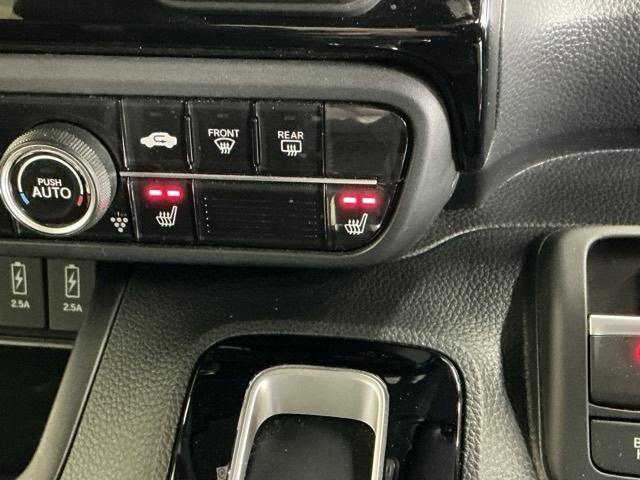 Ｎ－ＢＯＸカスタム Ｌターボ　ナビ　Ｒカメラ　ブルートゥース　フルセグ　Ｗパワスラ　スマキ　プリクラッシュセーフティー　地デジ対応　後カメラ　シートＨ　ＥＳＣ　サイドエアバック　ＥＣＯＮ　ＵＳＢポート　ＤＶＤ再生可　Ａクルーズ（14枚目）