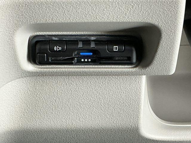 N-BOX ベースグレード ドラレコ ナビ Rカメラ ブルートゥース ECON Sヒーター LEDヘットライト ブレーキサポート キーフリーシステム 盗難防止装置 パワーウインドー スマートキーシステム サイドエアバック USB(15枚目)