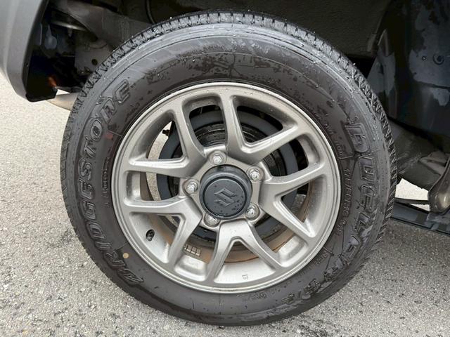 ジムニー ＸＣ　新車保証継承　フルセグ７インチナビ　バックカメラ　シートヒーター　クルーズコントロール　セーフティサポート　純正１６インチアルミ　ＬＥＤヘッドライト　ＥＴＣ　アイドリングストップ　スマートキー（18枚目）