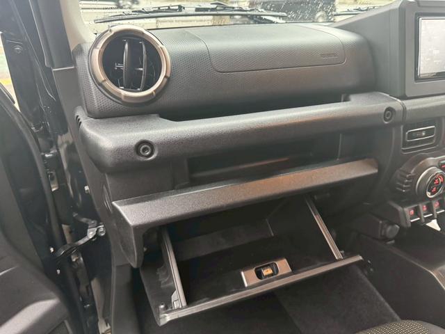 ジムニー ＸＣ　新車保証継承　フルセグ７インチナビ　バックカメラ　シートヒーター　クルーズコントロール　セーフティサポート　純正１６インチアルミ　ＬＥＤヘッドライト　ＥＴＣ　アイドリングストップ　スマートキー（31枚目）