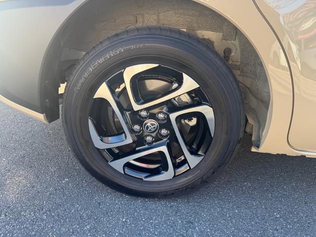 シエンタ Ｚ　１５インチＡＷ　純正１０．５型ディスプレイオーディオ　フルセグＴＶ　パノラミックビューモニター　ＢＳＭ　１２．１型後席モニター　ＨＤＭＩ入力端子　ＥＴＣ２．０　両側パワースライドドア（19枚目）