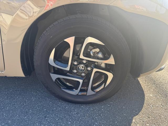 シエンタ Ｚ　１５インチＡＷ　純正１０．５型ディスプレイオーディオ　フルセグＴＶ　パノラミックビューモニター　ＢＳＭ　１２．１型後席モニター　ＨＤＭＩ入力端子　ＥＴＣ２．０　両側パワースライドドア（20枚目）