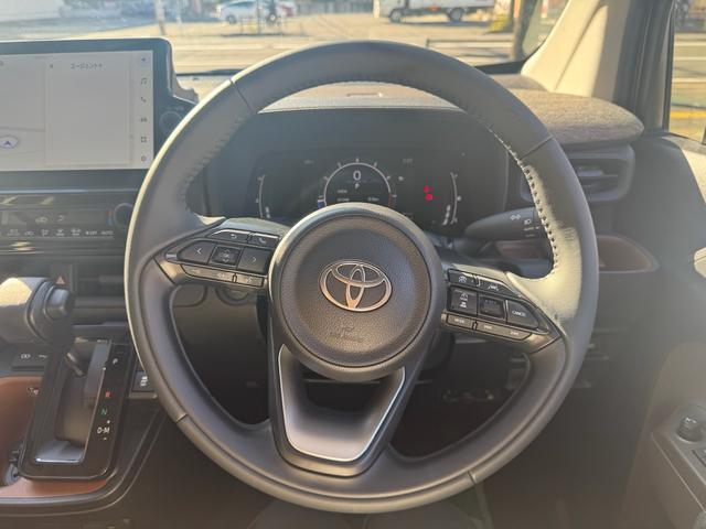 シエンタ Ｚ　１５インチＡＷ　純正１０．５型ディスプレイオーディオ　フルセグＴＶ　パノラミックビューモニター　ＢＳＭ　１２．１型後席モニター　ＨＤＭＩ入力端子　ＥＴＣ２．０　両側パワースライドドア（24枚目）