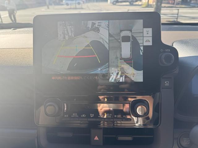 シエンタ Ｚ　１５インチＡＷ　純正１０．５型ディスプレイオーディオ　フルセグＴＶ　パノラミックビューモニター　ＢＳＭ　１２．１型後席モニター　ＨＤＭＩ入力端子　ＥＴＣ２．０　両側パワースライドドア（30枚目）