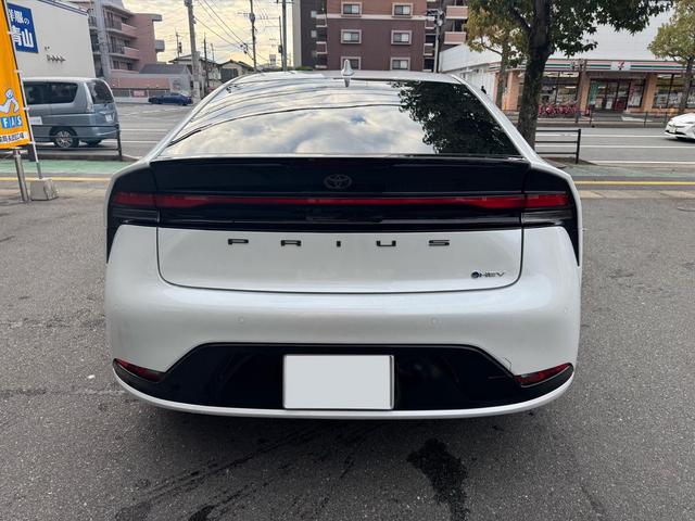 プリウス Z 12.3インチディスプレイオーディオ パノラミックビューモニター デジタルインナーミラー BSM AC100V 置くだけ充電 パワーバックドア ステアリングヒーター ETC2.0 ベンチレーション(13枚目)