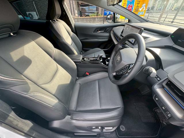 プリウス Z 12.3インチディスプレイオーディオ パノラミックビューモニター デジタルインナーミラー BSM AC100V 置くだけ充電 パワーバックドア ステアリングヒーター ETC2.0 ベンチレーション(23枚目)