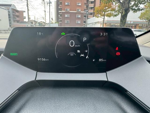 プリウス Z 12.3インチディスプレイオーディオ パノラミックビューモニター デジタルインナーミラー BSM AC100V 置くだけ充電 パワーバックドア ステアリングヒーター ETC2.0 ベンチレーション(28枚目)