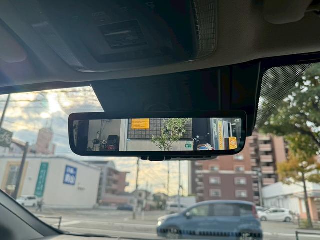 プリウス Z 12.3インチディスプレイオーディオ パノラミックビューモニター デジタルインナーミラー BSM AC100V 置くだけ充電 パワーバックドア ステアリングヒーター ETC2.0 ベンチレーション(33枚目)