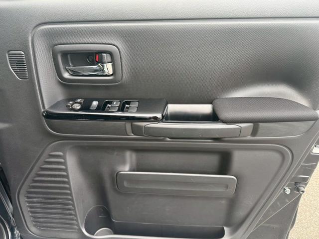 スペーシアカスタム ハイブリッドXSターボ 全方位モニター用カメラパッケージ ヘッドアップディスプレイ ナビ ETC 両側パワースライドドア 15インチAW シートヒーター プッシュスタート スペアキー(23枚目)