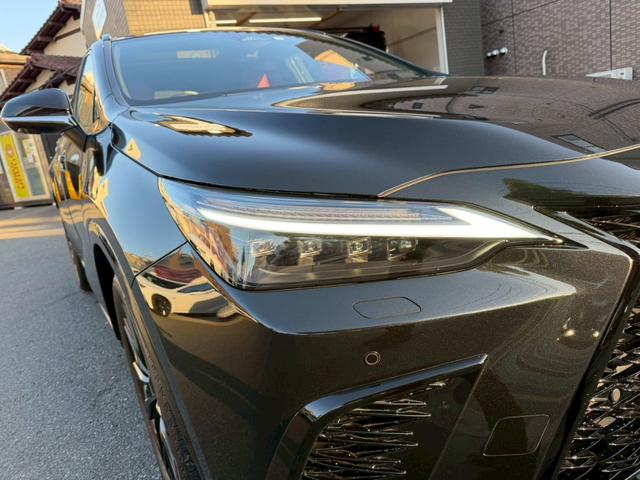 NX NX350 Fスポーツ パノラマサンルーフ マークレビンソンサウンドシステム デジタルインナーミラー パノラミックビューモニター 3眼LEDヘッドライト 禁煙車 前席後席シートヒーター ベンチレーションシート(7枚目)