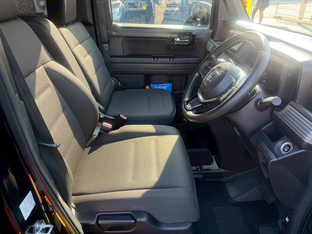 Ｎ－ＶＡＮ ファン　７インチナビ　バックカメラ　ブルートゥース　ホンダセンシング　衝突軽減ブレーキ　路外逸脱抑制　オートライト　リヤパーキングセンサー　フロアマット　禁煙車（22枚目）