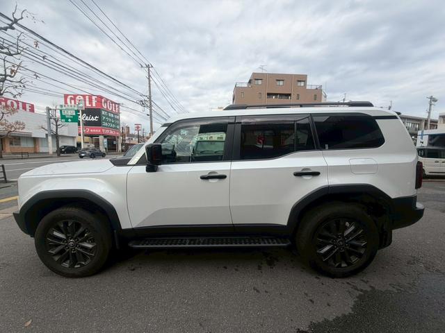 ランドクルーザー２５０ ＺＸ　１オーナー　純正１２．３インチＤＡ　サンルーフ　ＰＶＭ　デジタルインナーミラー　ＪＢＬ　角目　ＢＳＭ　ヘッドアップディスプレイ　アップルカープレイ　センターデフロックＷエアコン　禁煙車（15枚目）