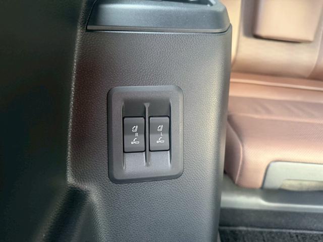 ランドクルーザー２５０ ＺＸ　１オーナー　純正１２．３インチＤＡ　サンルーフ　ＰＶＭ　デジタルインナーミラー　ＪＢＬ　角目　ＢＳＭ　ヘッドアップディスプレイ　アップルカープレイ　センターデフロックＷエアコン　禁煙車（39枚目）