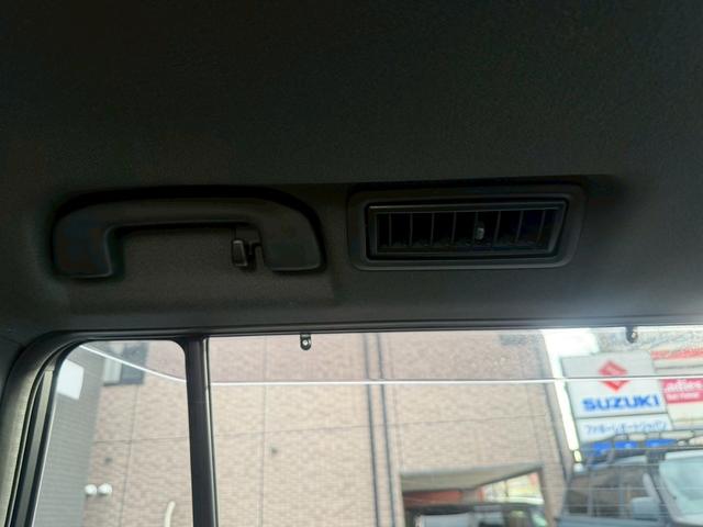 ランドクルーザー２５０ ＺＸ　１オーナー　純正１２．３インチＤＡ　サンルーフ　ＰＶＭ　デジタルインナーミラー　ＪＢＬ　角目　ＢＳＭ　ヘッドアップディスプレイ　アップルカープレイ　センターデフロックＷエアコン　禁煙車（45枚目）