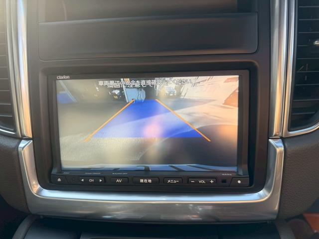 マカン マカン　ターボ　パワーステアリングプラス　パノラマルーフ　ポルシェエントリー＆ドライブシステム　パークアシスト　バックカメラ　レーンチェンジアシスト　クルーズコントロール　２１インチ９１１ターボデザインホイール（29枚目）