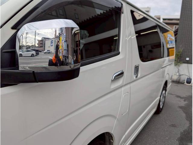 ハイエースバン ロングスーパーＧＬ　モデリスタフルエアロ　両側パワースライドドア　純正ＳＤナビ　バックカメラ　ルームミラーカメラ　助手席エアバッグ　純正ＥＴＣ　ＡＣ１００Ｖ　純正マット　サイドバイザー　室内カーテン　ＬＥＤヘッドランプ（16枚目）