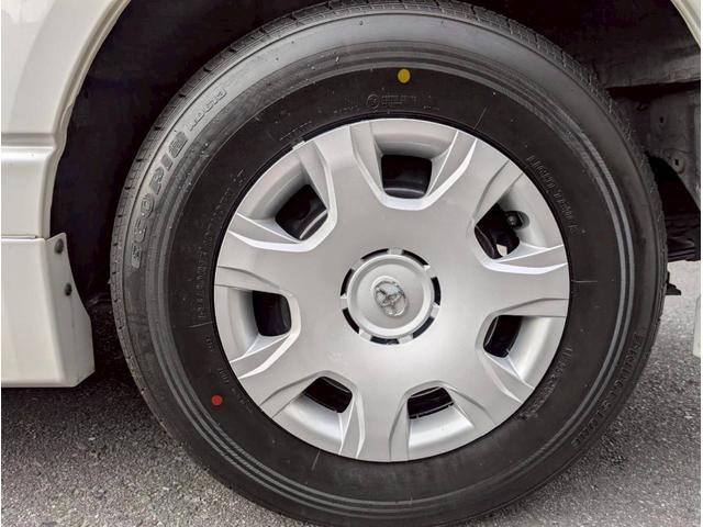 ハイエースバン ロングスーパーＧＬ　モデリスタフルエアロ　両側パワースライドドア　純正ＳＤナビ　バックカメラ　ルームミラーカメラ　助手席エアバッグ　純正ＥＴＣ　ＡＣ１００Ｖ　純正マット　サイドバイザー　室内カーテン　ＬＥＤヘッドランプ（21枚目）