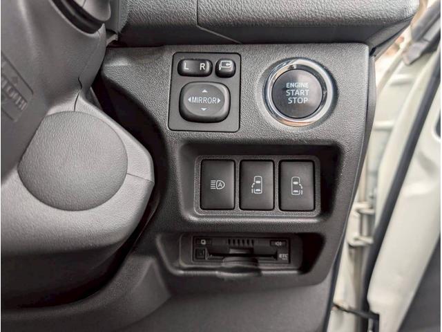 ハイエースバン ロングスーパーＧＬ　モデリスタフルエアロ　両側パワースライドドア　純正ＳＤナビ　バックカメラ　ルームミラーカメラ　助手席エアバッグ　純正ＥＴＣ　ＡＣ１００Ｖ　純正マット　サイドバイザー　室内カーテン　ＬＥＤヘッドランプ（25枚目）