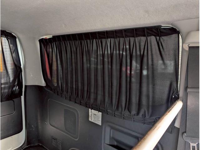 ハイエースバン ロングスーパーＧＬ　モデリスタフルエアロ　両側パワースライドドア　純正ＳＤナビ　バックカメラ　ルームミラーカメラ　助手席エアバッグ　純正ＥＴＣ　ＡＣ１００Ｖ　純正マット　サイドバイザー　室内カーテン　ＬＥＤヘッドランプ（45枚目）