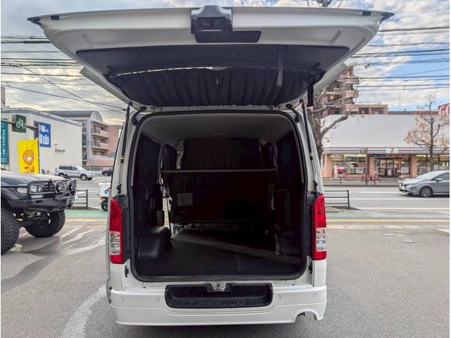 ハイエースバン ロングスーパーＧＬ　モデリスタフルエアロ　両側パワースライドドア　純正ＳＤナビ　バックカメラ　ルームミラーカメラ　助手席エアバッグ　純正ＥＴＣ　ＡＣ１００Ｖ　純正マット　サイドバイザー　室内カーテン　ＬＥＤヘッドランプ（46枚目）