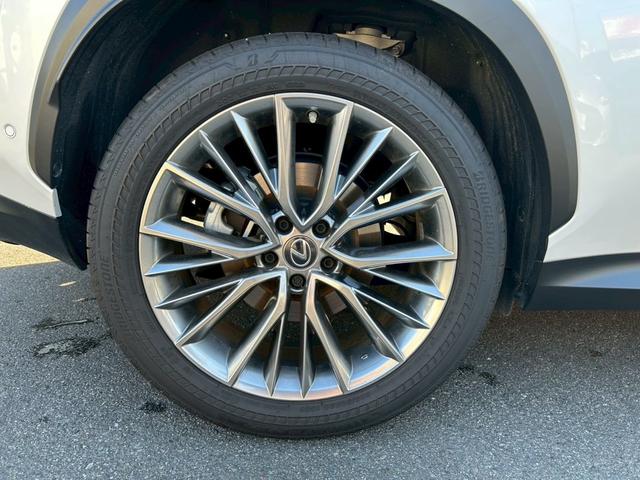 ＮＸ ＮＸ３５０ｈ　バージョンＬ　禁煙車　パノラマルーフ　パノラミックビューモニター　アドバンストパーク　デジタルインナーミラー　ＢＳＭ　純正ディスプレイオーディオ　シートベンチレーション　ＥＴＣ２．０（22枚目）