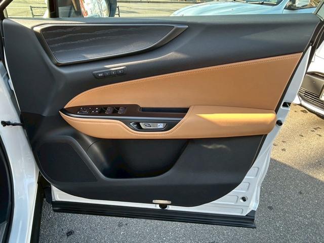 ＮＸ ＮＸ３５０ｈ　バージョンＬ　禁煙車　パノラマルーフ　パノラミックビューモニター　アドバンストパーク　デジタルインナーミラー　ＢＳＭ　純正ディスプレイオーディオ　シートベンチレーション　ＥＴＣ２．０（23枚目）