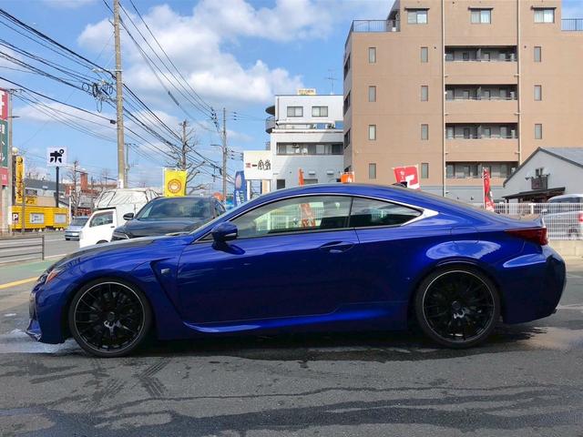 ＲＣ Ｆ カーボンエクステリアパッケージ　純正メーカーナビ　三眼フルＬＥＤヘッドランプ　レイズ２０インチＡＷ　社外車高調　バックカメラ　ドライブレコーダー　パワーシート　ＴＶＤ　クリアランスソナー＆バックソナー　フロントパワーシート（11枚目）