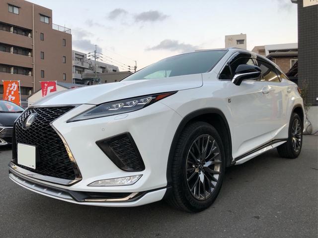 RX RX300 Fスポーツ パノラマルーフ ルーフレール 置くだけ充電 内装レッド 本革 前席後席シートヒーター アダクティブハイビームシステム パワーバックドア ヘッドアップディスプレイ BSM(14枚目)