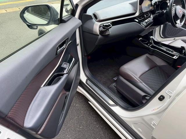 Ｃ－ＨＲ Ｇ　ワンオーナー　シーケンシャル付ＬＥＤヘッドライト　トヨタ純正９インチＴコネクトナビ　バックガイドモニター　モデリスタフルエアロ　ＥＴＣ　シートヒーター　ドラレコ　トヨタセーフティセンス　１８インチＡＷ（35枚目）
