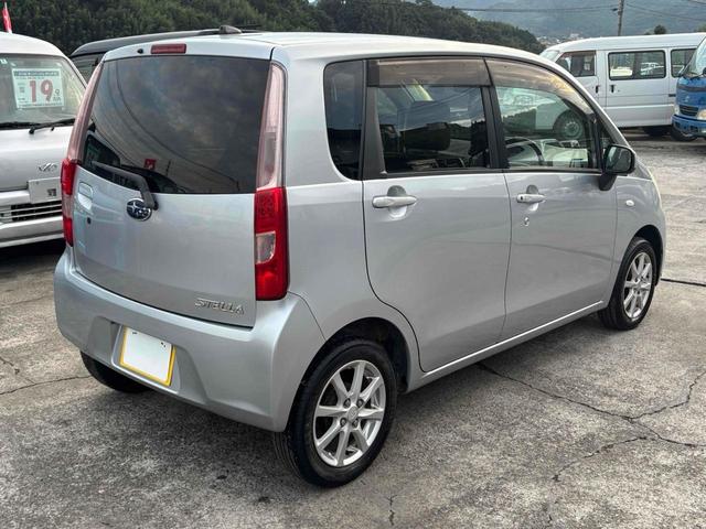ステラ Ｌリミテッド　スマートキー　アイドリングストップ　ベンチシート　ＣＶＴ　盗難防止システム　ＡＢＳ　ＣＤ　ミュージックプレイヤー接続可　アルミホイール　衝突安全ボディ　エアコン　パワーステアリング　パワーウィンドウ（12枚目）