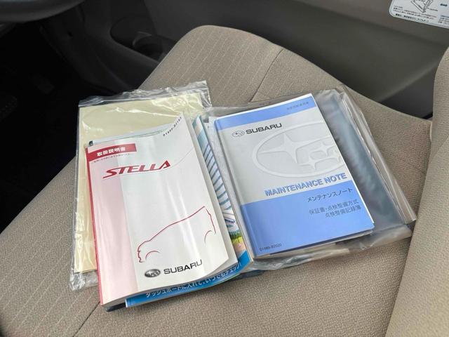 ステラ Ｌリミテッド　スマートキー　アイドリングストップ　ベンチシート　ＣＶＴ　盗難防止システム　ＡＢＳ　ＣＤ　ミュージックプレイヤー接続可　アルミホイール　衝突安全ボディ　エアコン　パワーステアリング　パワーウィンドウ（21枚目）