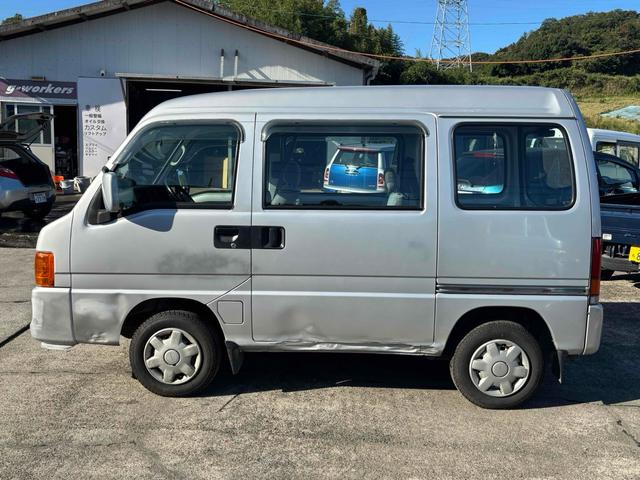 サンバーディアス ディアス　４ＷＤ　５ＭＴ　顧客直買取車両　現状そのまんま車両　両側スライドドア　キーレスエントリー　エアコン　パワーステアリング　パワーウィンドウ　運転席エアバッグ（8枚目）