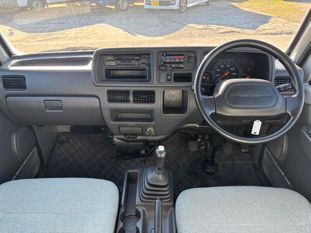 サンバーディアス ディアス　４ＷＤ　５ＭＴ　顧客直買取車両　現状そのまんま車両　両側スライドドア　キーレスエントリー　エアコン　パワーステアリング　パワーウィンドウ　運転席エアバッグ（18枚目）