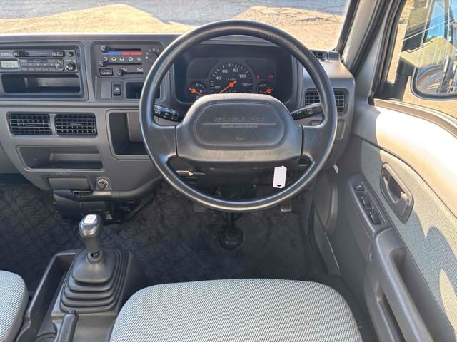 サンバーディアス ディアス　４ＷＤ　５ＭＴ　顧客直買取車両　現状そのまんま車両　両側スライドドア　キーレスエントリー　エアコン　パワーステアリング　パワーウィンドウ　運転席エアバッグ（19枚目）