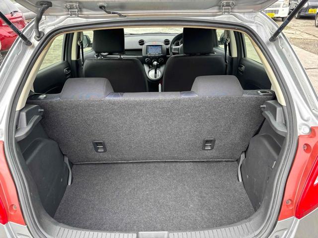 デミオ 13C ナビ TV タイヤ4本新品 社外15インチアルミホイール キーレスエントリー 電動格納ミラー AT 衝突安全ボディ ABS CD USB エアコン パワーステアリング パワーウィンドウ(14枚目)