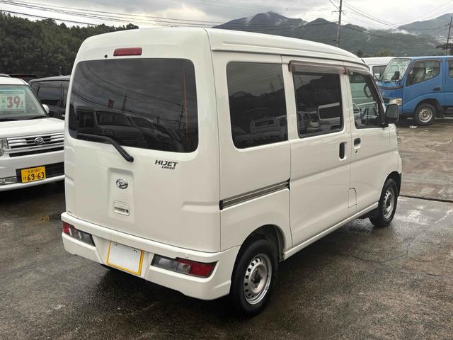 ハイゼットカーゴ スペシャルSAIII エンジンマウント新品交換 スロットルバルブ清掃済み 衝突被害軽減システム 両側スライドドア オートマチックハイビーム ABS ESC エアコン パワーステアリング パワーウィンドウ(10枚目)