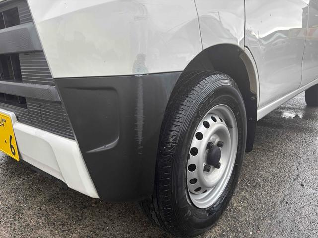 ハイゼットカーゴ スペシャルSAIII エンジンマウント新品交換 スロットルバルブ清掃済み 衝突被害軽減システム 両側スライドドア オートマチックハイビーム ABS ESC エアコン パワーステアリング パワーウィンドウ(29枚目)