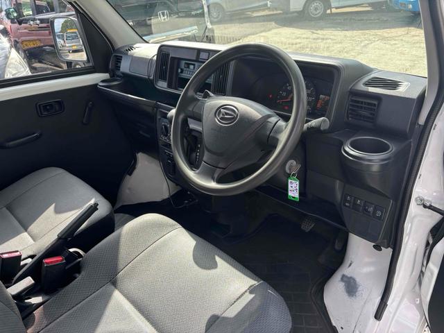 ハイゼットカーゴ スペシャルSAIII エンジンマウント新品交換 衝突被害軽減ブレーキ 荷台リペイント AT ドライブレコーダー 両側スライドドア エアコン 運転席エアバッグ 助手席エアバッグ(22枚目)