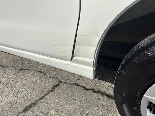 ハイゼットカーゴ スペシャルSAIII エンジンマウント新品交換 衝突被害軽減ブレーキ 荷台リペイント AT ドライブレコーダー 両側スライドドア エアコン 運転席エアバッグ 助手席エアバッグ(33枚目)