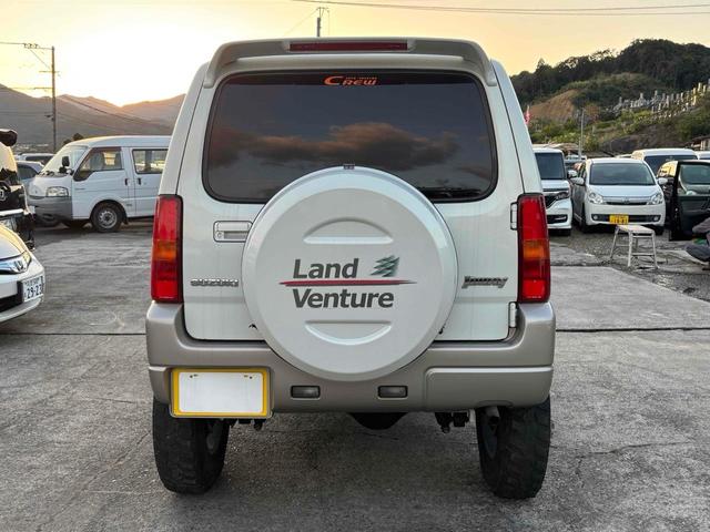 ジムニー ランドベンチャー 4WD MT ABS CD MD リフトアップ ハセスぺアルミホイール 衝突安全ボディ エアコン パワーウィンドウ(11枚目)