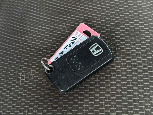 フィットシャトルハイブリッド ハイブリッド・スマートセレクション ファインライン ハイブリッド ギャザズナビ バックカメラ 地デジ Bluetooth対応 オートクルーズコントロール スマートキー 電動格納ミラー シートヒーター CVT アルミホイール CD DVD再生(42枚目)