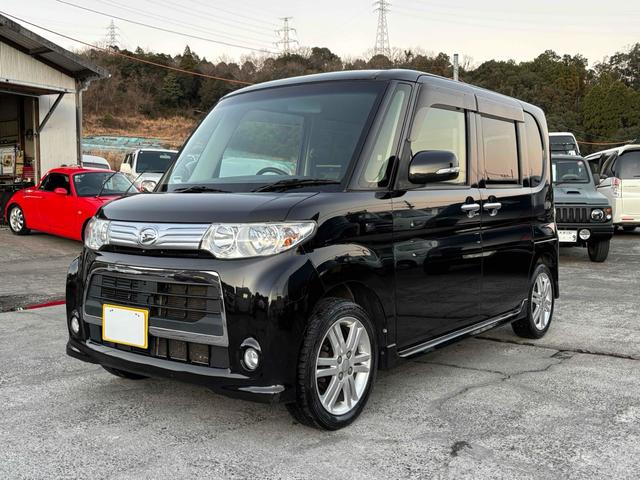 タント カスタムＸ　後期モデル　電動オートスライドドア　純正１５インチアルミ　ナビ　ＴＶ　ＨＩＤ　スマートキー　アイドリングストップ　ＣＶＴ　盗難防止システム　ＡＢＳ　ＣＤ　ＤＶＤ再生（9枚目）