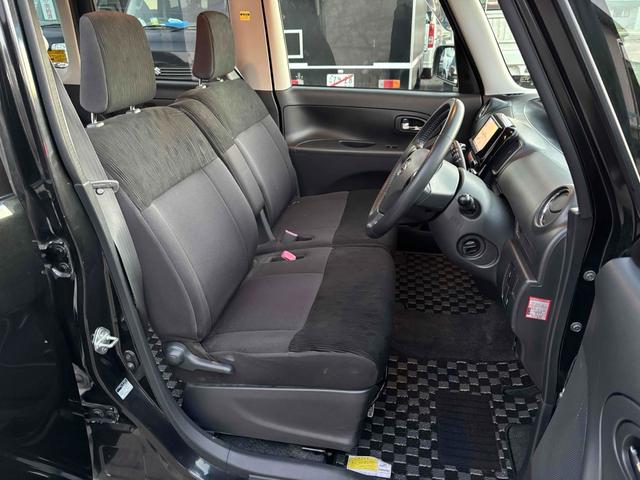 タント カスタムＸ　後期モデル　電動オートスライドドア　純正１５インチアルミ　ナビ　ＴＶ　ＨＩＤ　スマートキー　アイドリングストップ　ＣＶＴ　盗難防止システム　ＡＢＳ　ＣＤ　ＤＶＤ再生（18枚目）