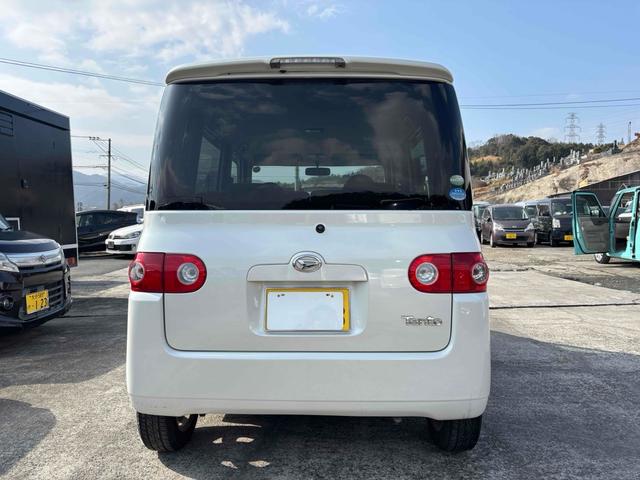 タント ＶＳ　スマートキー　ベンチシート　ＡＴ　盗難防止システム　ＡＢＳ　ＣＤ　アルミホイール　衝突安全ボディ　エアコン　パワーステアリング　パワーウィンドウ（6枚目）