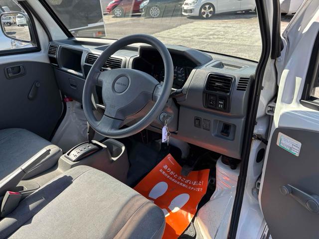 クリッパートラック ＤＸ　４ＷＤ　ＡＴ　三方開　エアコン　パワーステアリング　黄色フォグ　助手席バイザー　アシストグリップ　作業灯　ＧＲＡＮＴＲＥＫタイヤ　運転席エアバッグ（19枚目）